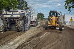 Gobierno de Salto avanza en los trabajos de calles en Cien Manzanas, Salto Nuevo y Zona Este