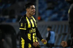 Peñarol volvió a salvar los puntos en el final