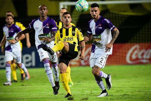 Peñarol venció 1-0 a Liverpool y habrán dos finales más en el fútbol  uruguayo