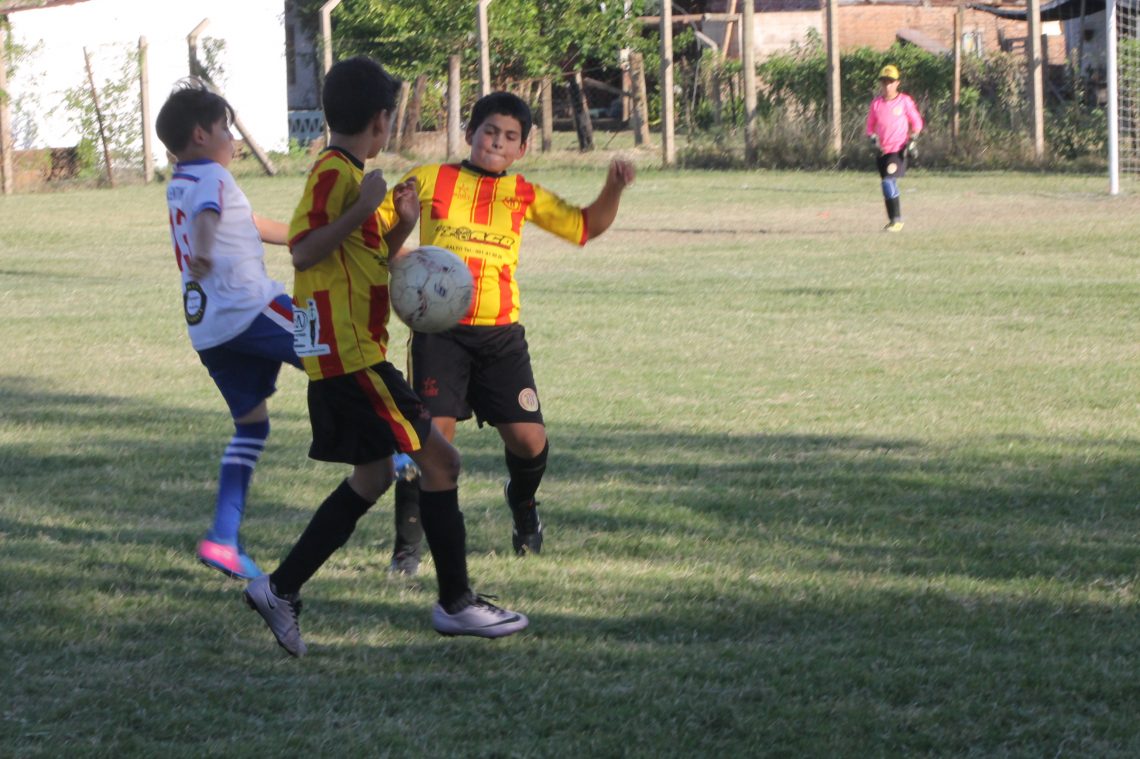 El baby fútbol para sus actividades por dos fines de semana por vacaciones  de invierno - Diario El Pueblo - Salto Uruguay