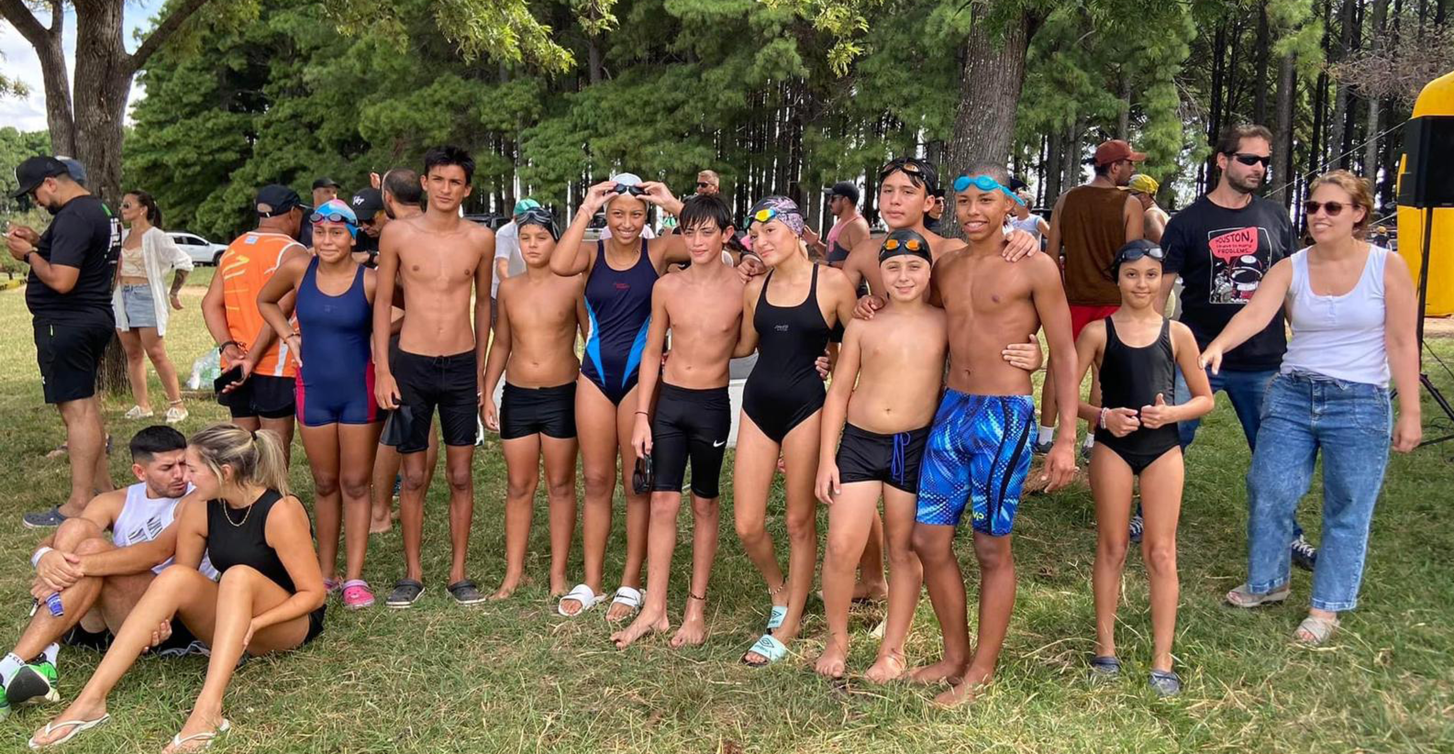 Se llevó a cabo el acuatlón en Lago Salto Grande con muchos deportistas
