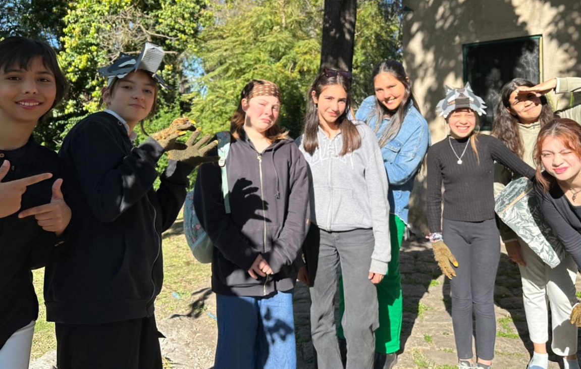 Realizan primera muestra de taller de teatro para niños y adolescentes