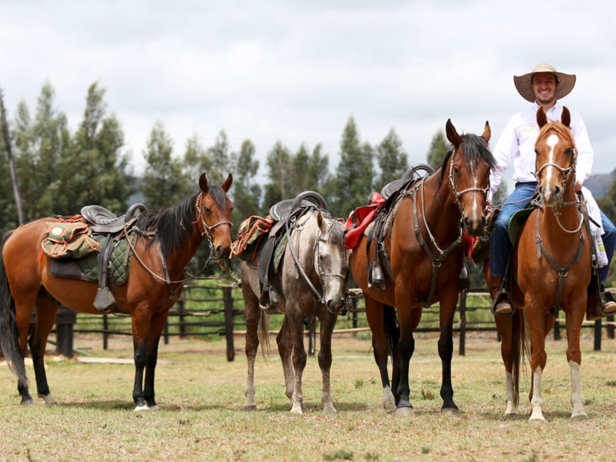 Fin de semana con intensa actividad ecuestre en Termas del Daymán con la participación de jinetes de todo el país