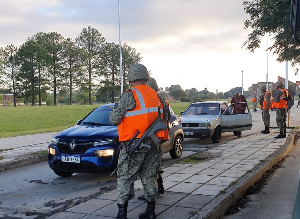 Registro de Migraciones indica que el fin de semana de balotaje ingresaron 2.600 uruguayos por Salto Grande