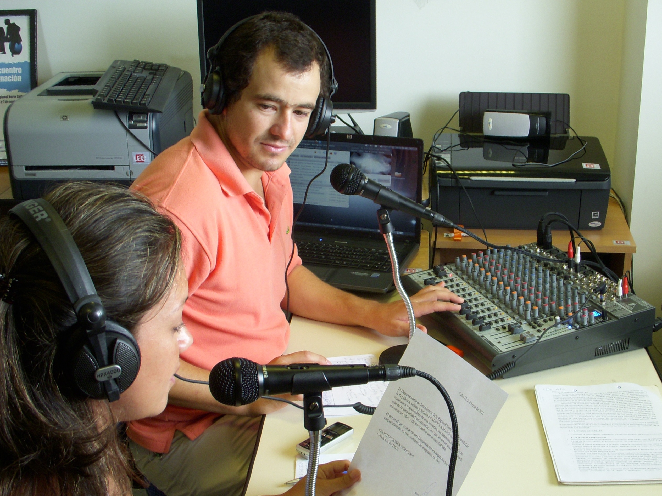 Jornada binacional de radio y comunicación en Udelar Salto