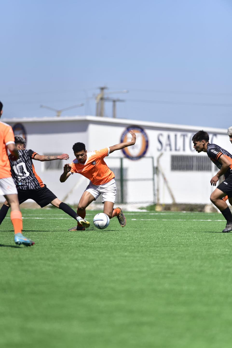 Salto FC ganó dos partidos y el resto de su fecha se suspendió