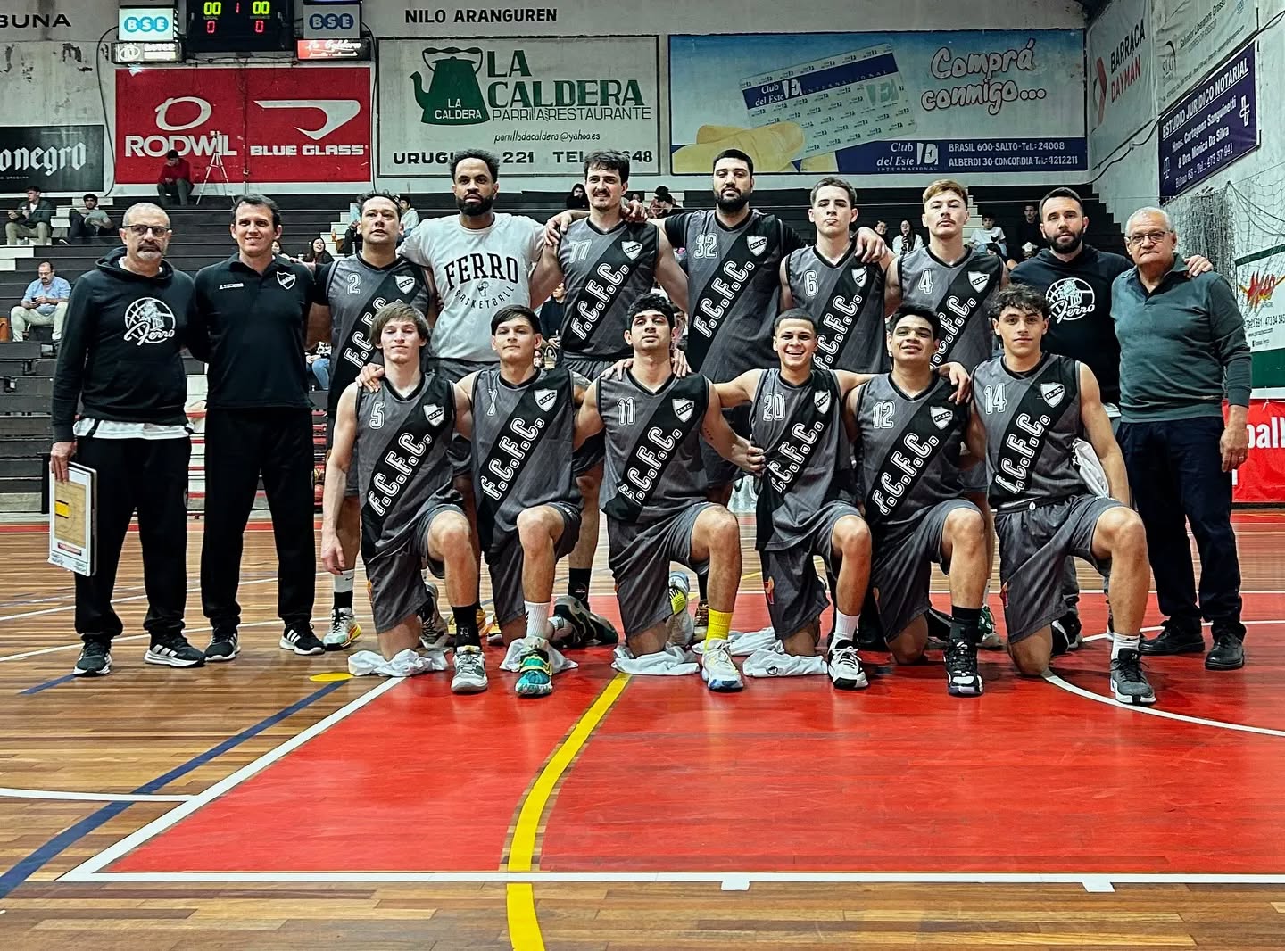 Ferro ganó con justicia la primera rueda del básquet