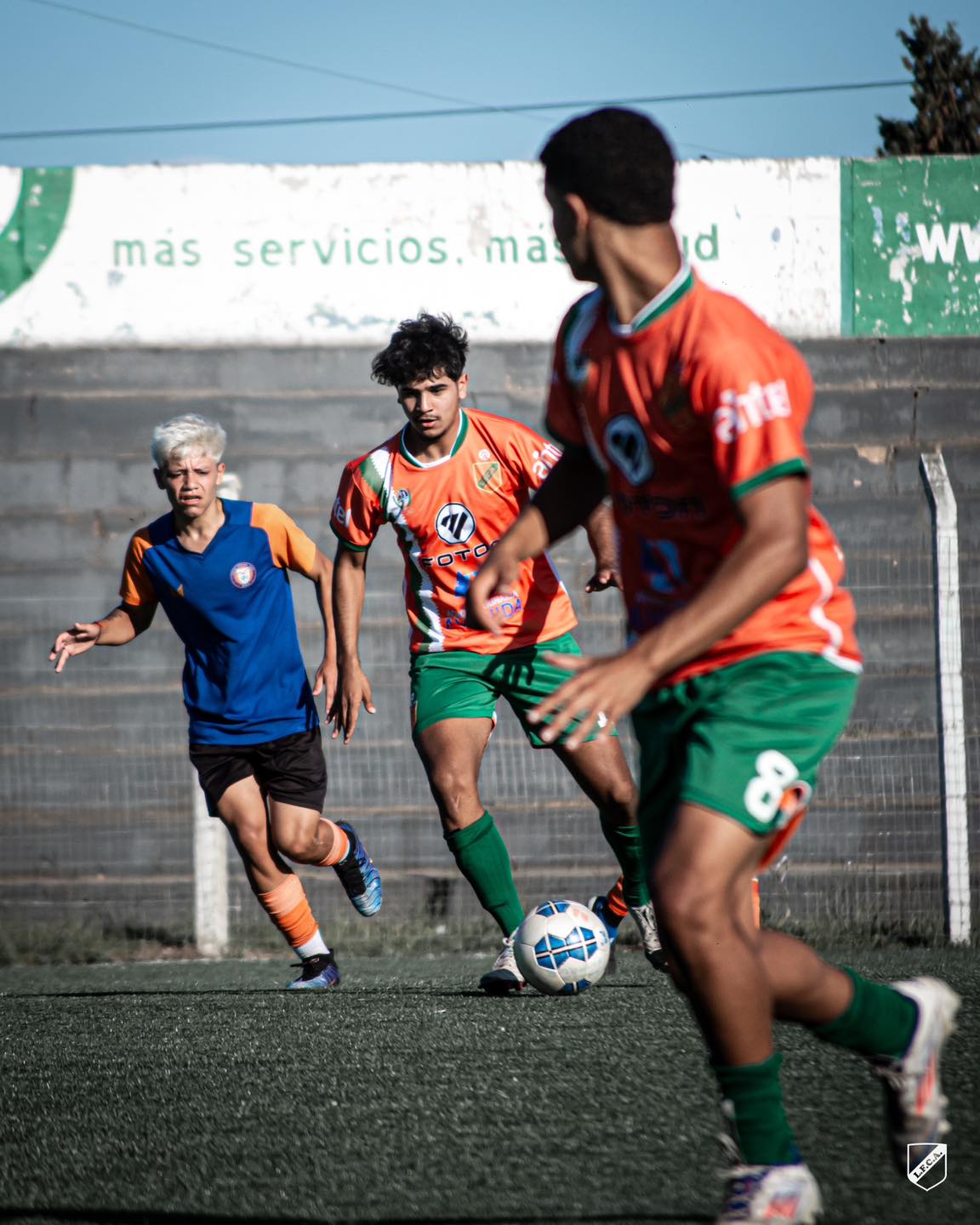 Uno en ritmo, el otro recién empezando