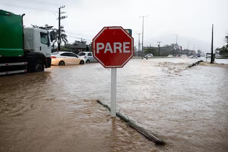 No hubo cancelaciones pese a las inundaciones en Brasil