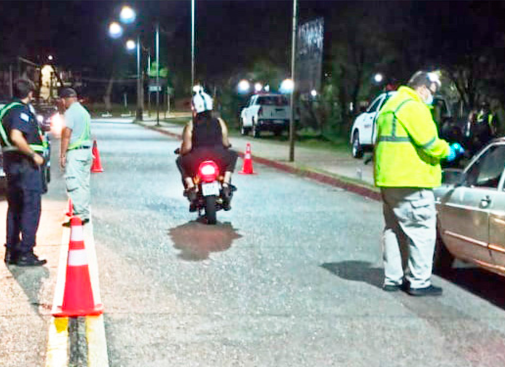 Operativo nocturno en Salto: incautación de 24 motos en distintos barrios de la ciudad