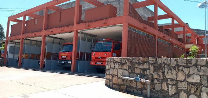 Dos viviendas con pérdidas totales tras incendio este domingo