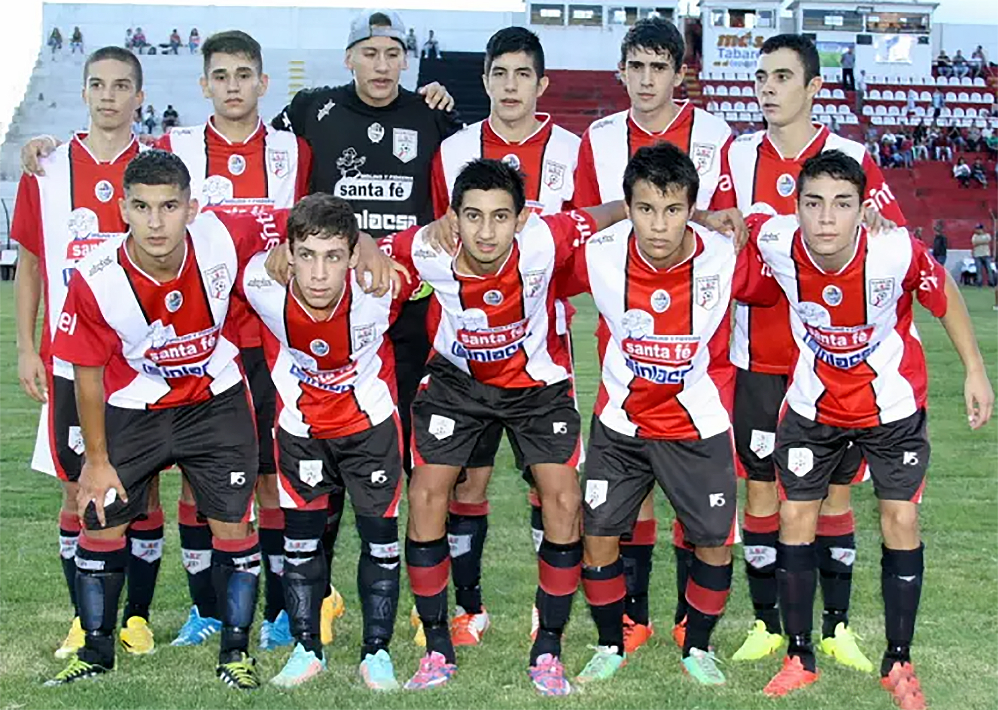 Podría ser la primera vez celebrando en casa el mismo día