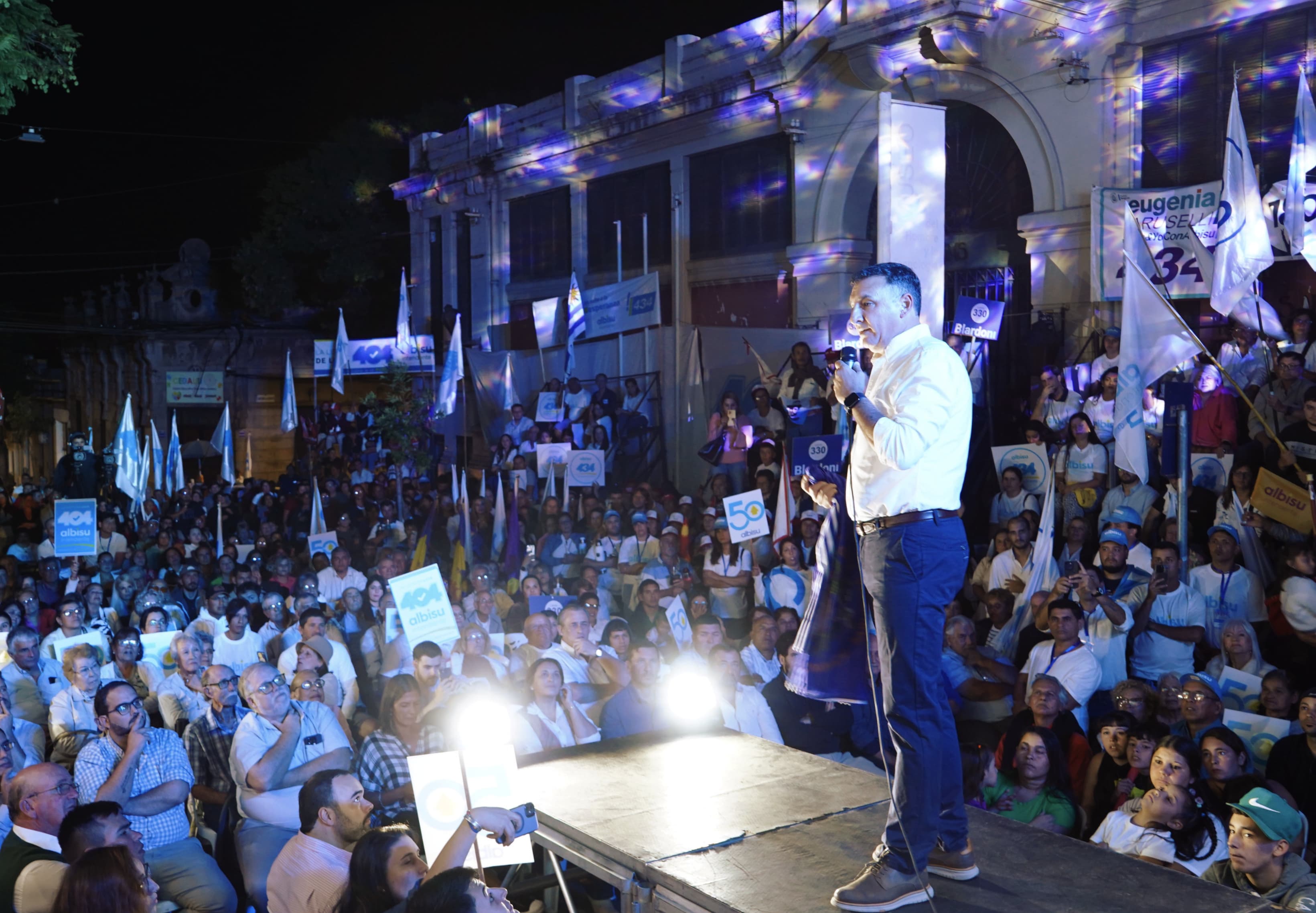 Carlos Albisu lanzó campaña  rumbo las elecciones de mayo