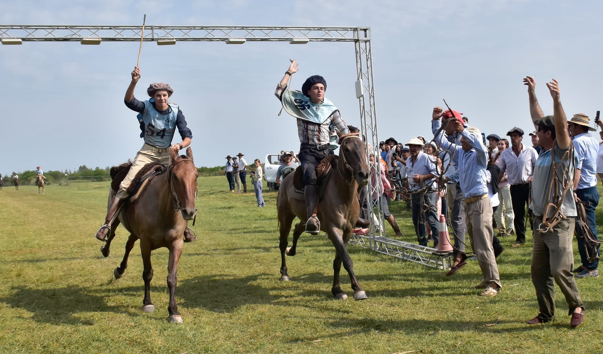 En las tres categorías de mayores, ganaron las cabañas salteñas en Paysandú