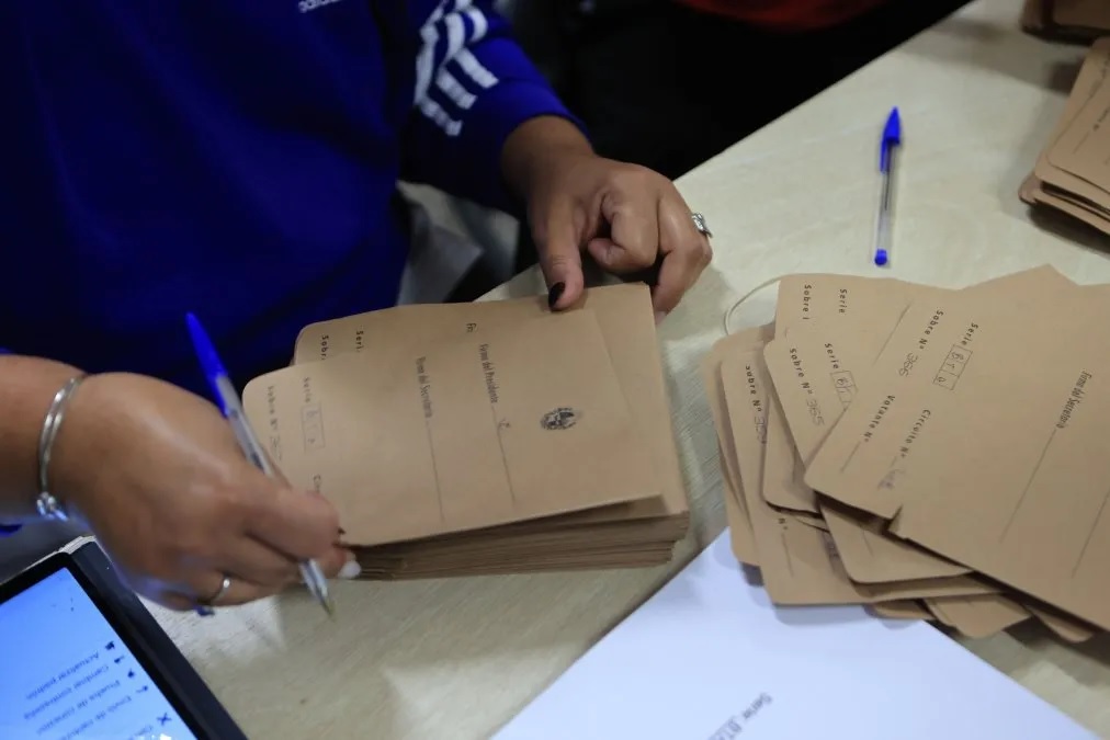 Culminó escrutinio de los  votos observados en Salto
