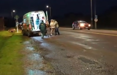 Motociclista en grave estado  tras chocar contra camioneta