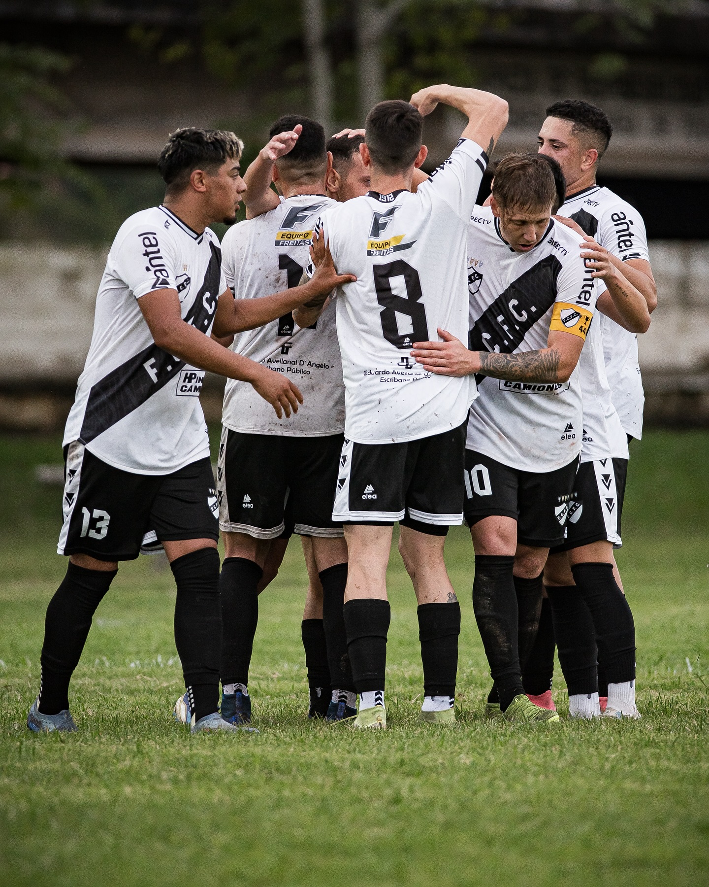 El partido entre Universitario y Nacional interesa en la otra serie