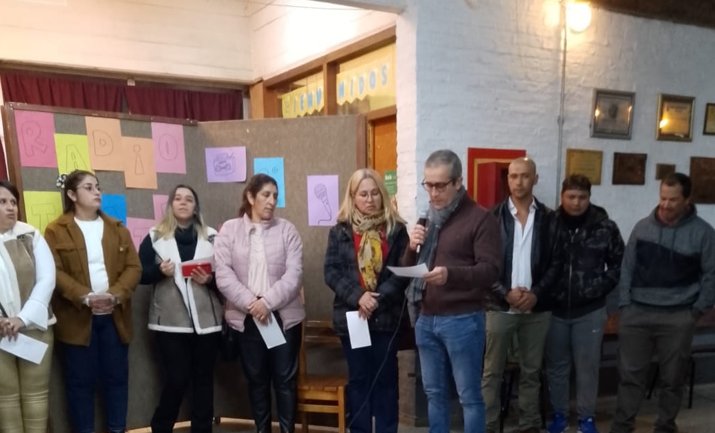 Alumnos extraedad presentan hoy  un radioteatro por Del Éxodo FM