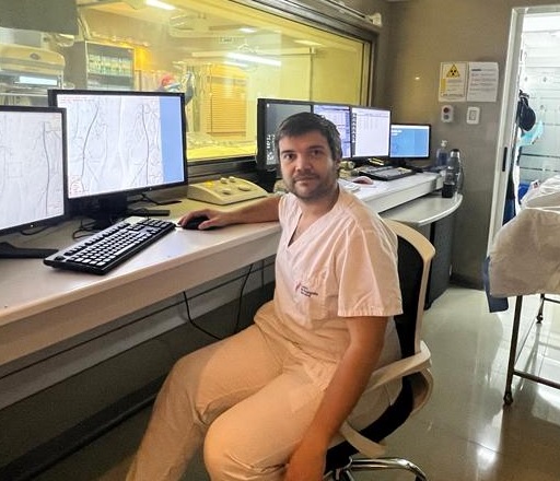 Se realizó en Salto una nueva y exitosa endoprótesis aórtica en paciente con alto riesgo de vida