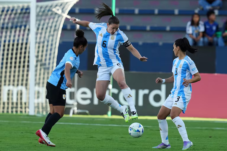 Copa América Femenina: Uruguay perdió por la mínima ante la Albiceleste y comprometió su clasificación