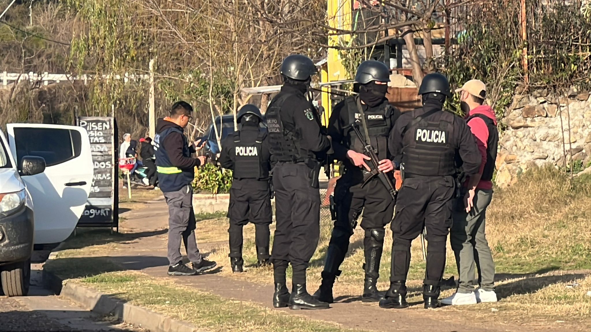 Nueve detenidos tras un operativo  antidrogas en barrio Salto Nuevo