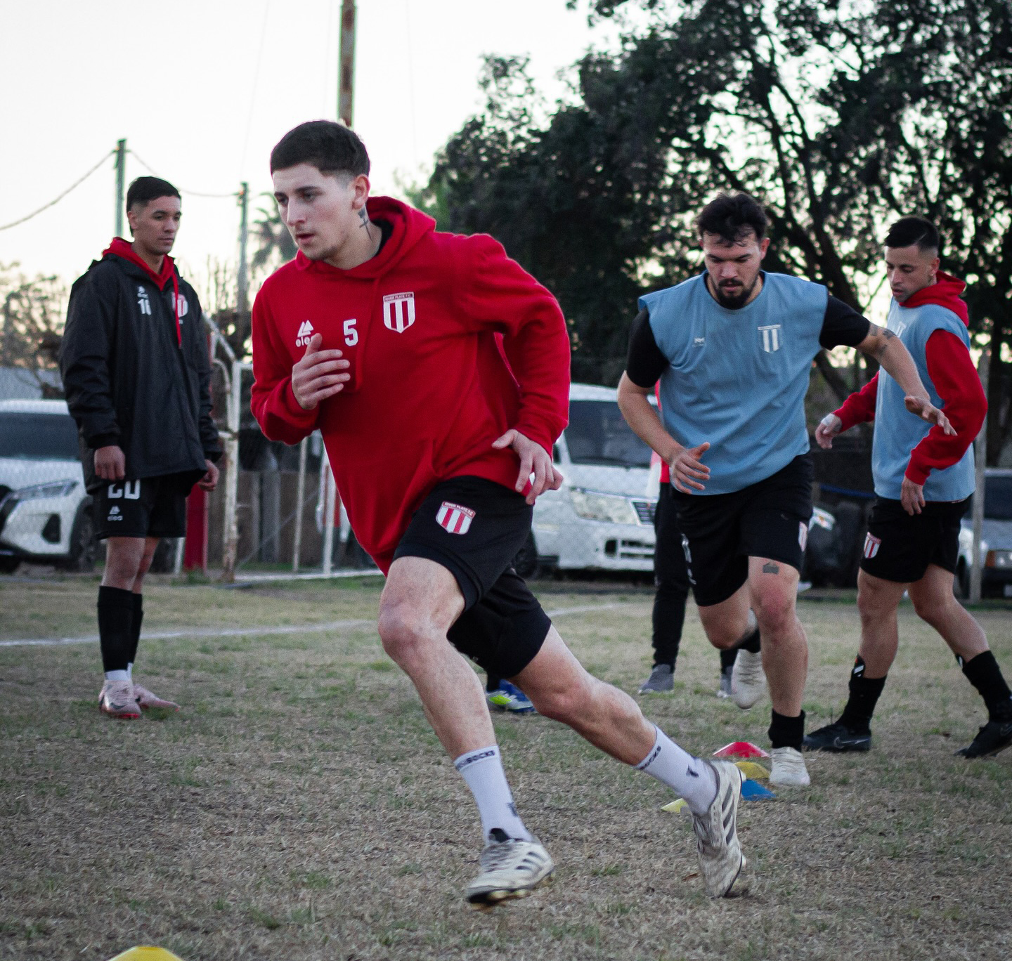 Pico River-Gladiador se juega mañana en el Dickinson y a puertas cerradas
