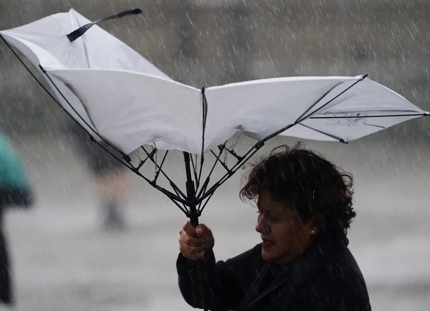 Pronósticos anticipan días complicados con mucha lluvia y viento