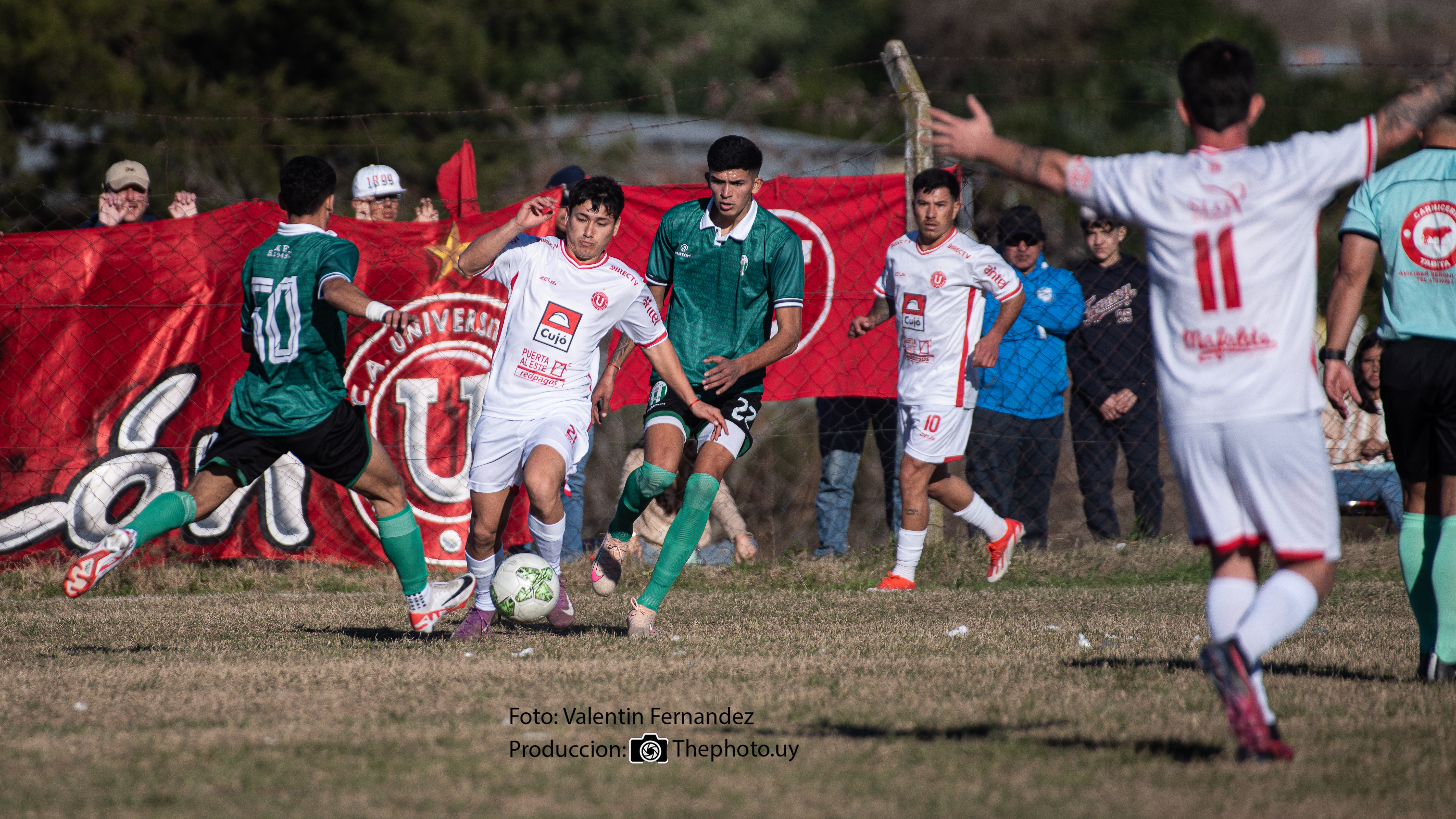 El comienzo del campeonato tuvo  una venta de 2.871 entradas