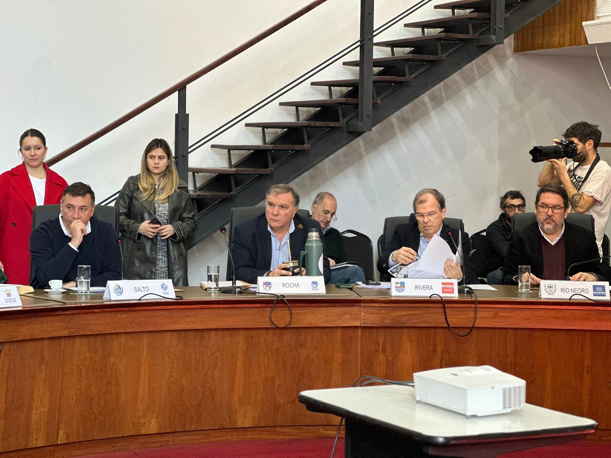 Intendentes analizaron proyecto de ley  de ingresos de funcionarios a gobiernos