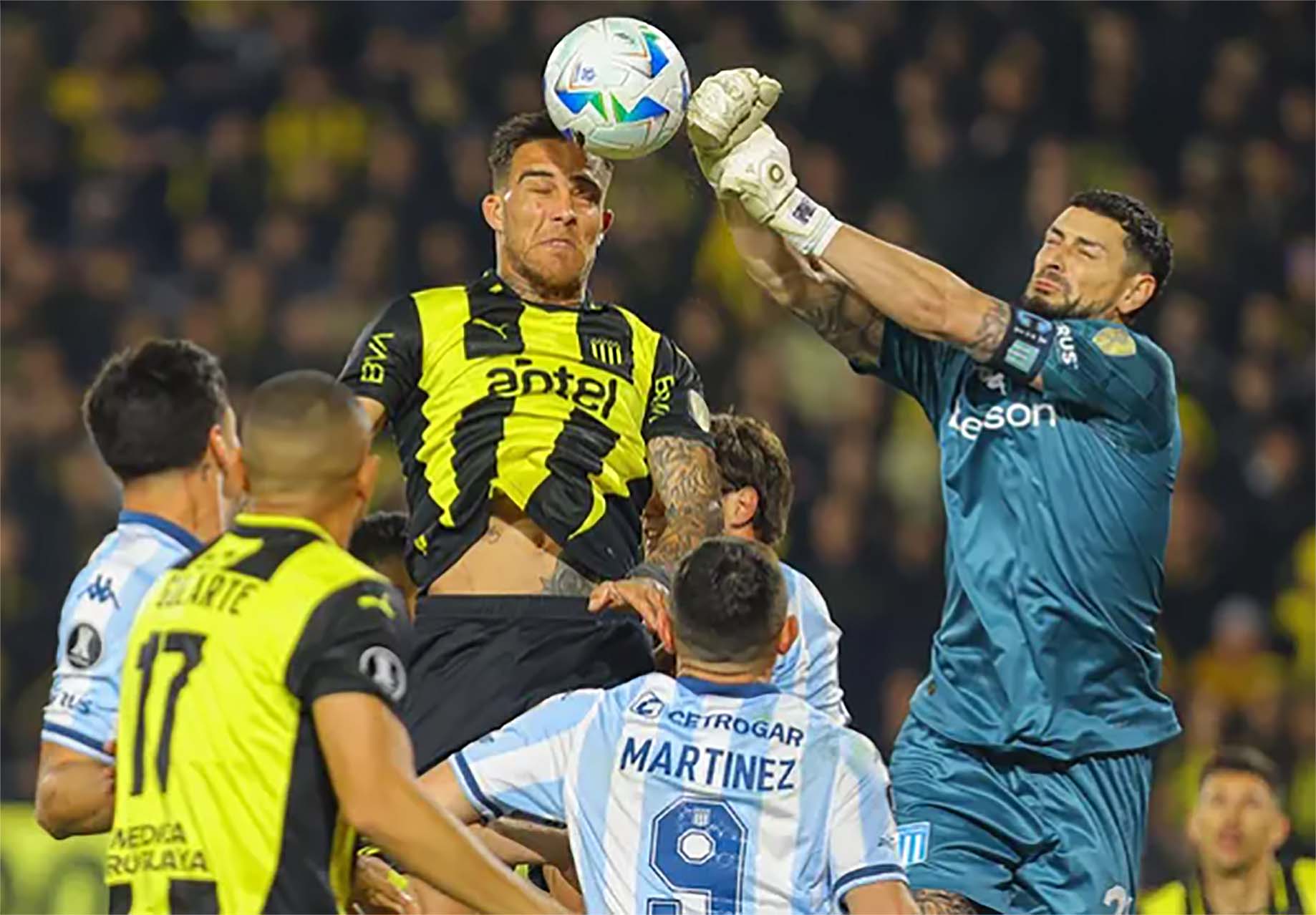 La Libertadores sigue o se termina para Peñarol en Buenos Aires